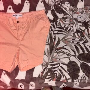 Old Navy Coral Women's Shorts size 10 with large matching Old Navy shirt
